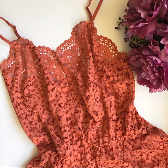 Victoria's Secret floral romper lingerie Szs S / L - Picture 3 of 6